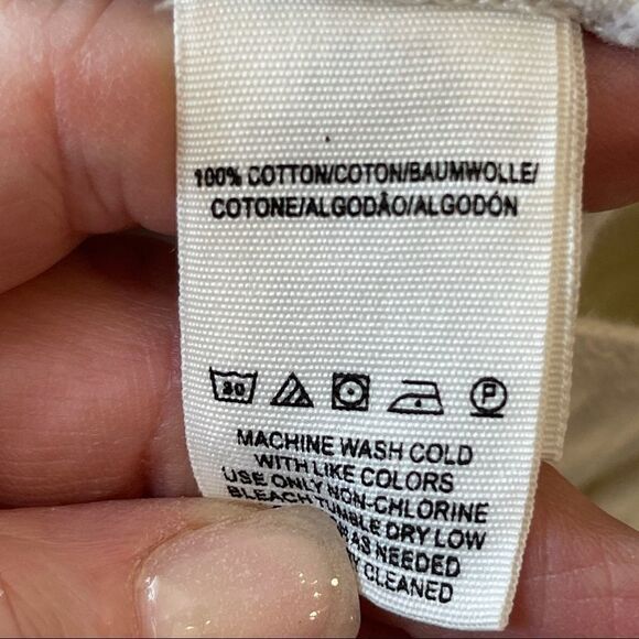 We the Free‎ White Distressed Shorts with Grommets in Waist for Tie Belt - 24 - Picture 6 of 9